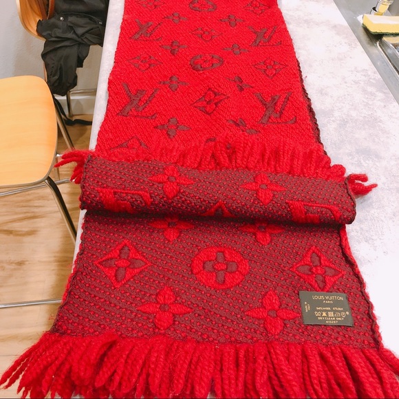 Louis Vuitton Accessories - Louis Vuitton monogram Wool scarf Red